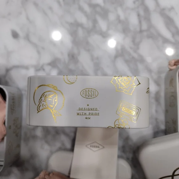 Fossil gift box - Picture 3 of 7